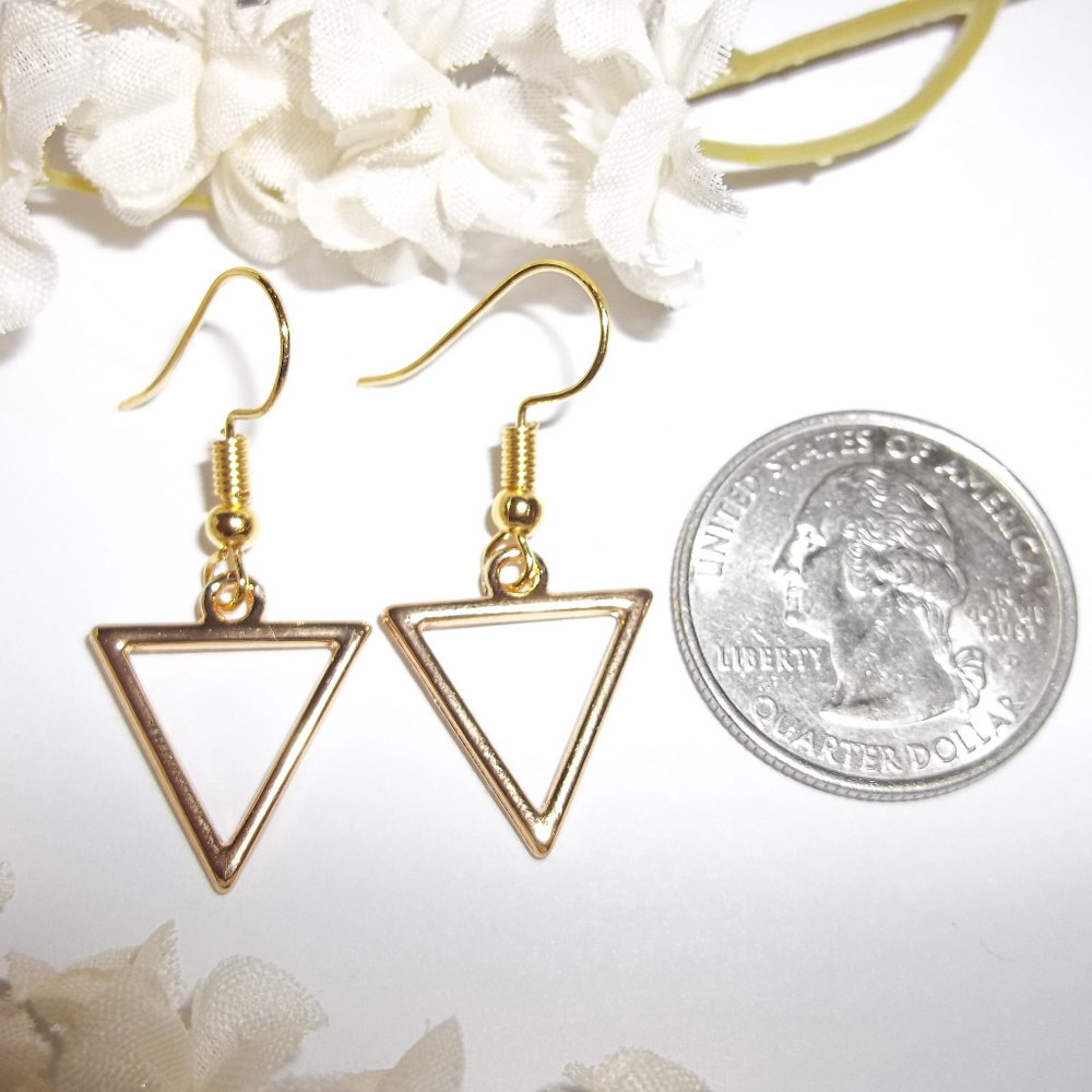 Minimalist Earrings, Hoops, Earring Minimalist Triangle Hoop Set Gold NWT 3654 - Picture 2 of 7